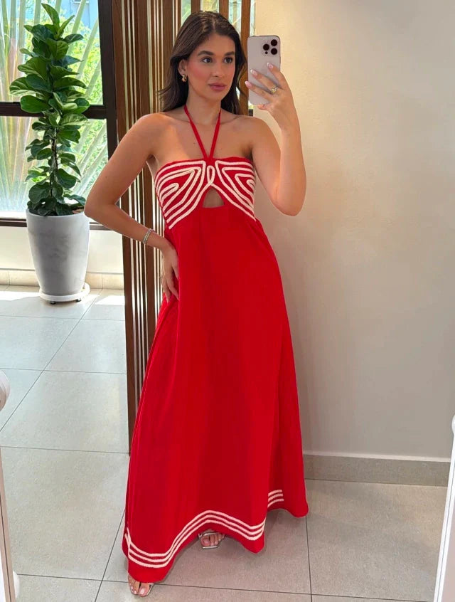 Vestido Longo com Detalhe Bordado